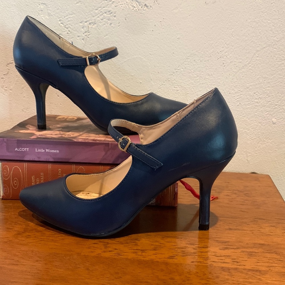 Mary Jane strappy shoes